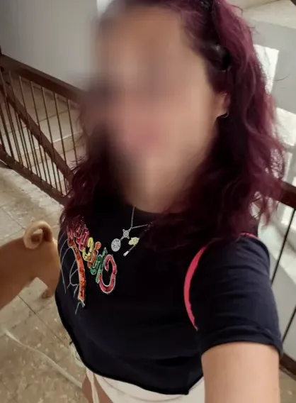 Alena, 33