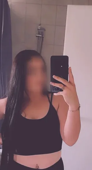 Cara, 28