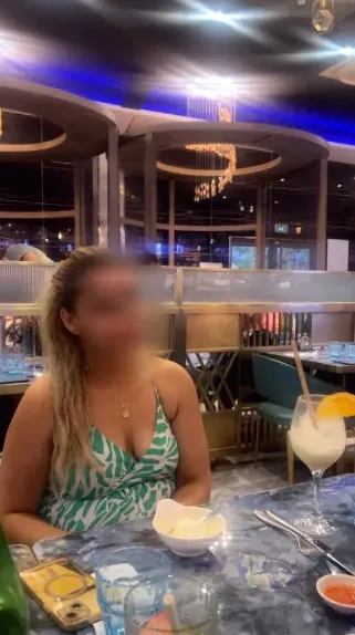 Christina, 40