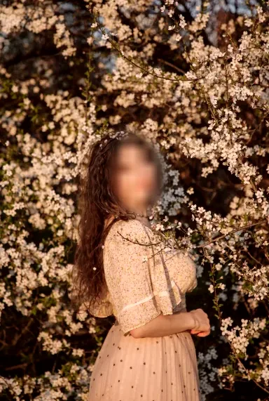 Diana, 35