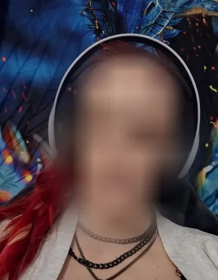 Ela, 36
