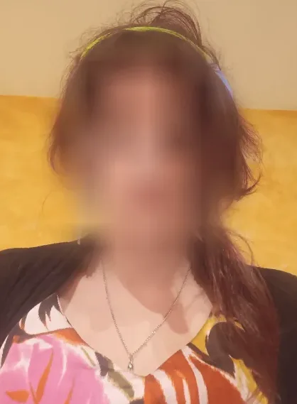 Elif, 35