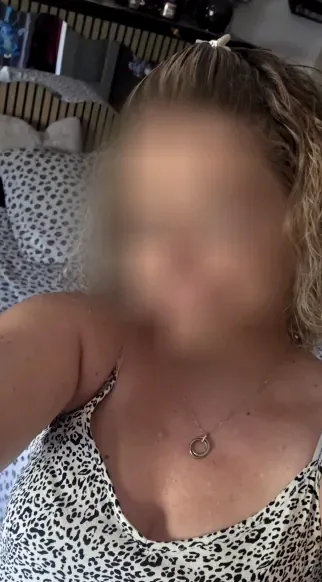 Elisa, 35