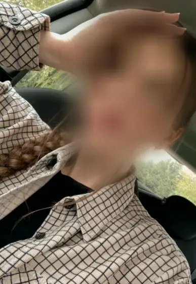 Helena, 28