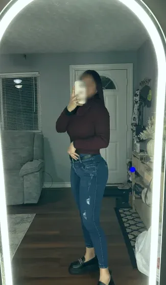 Helena, 29