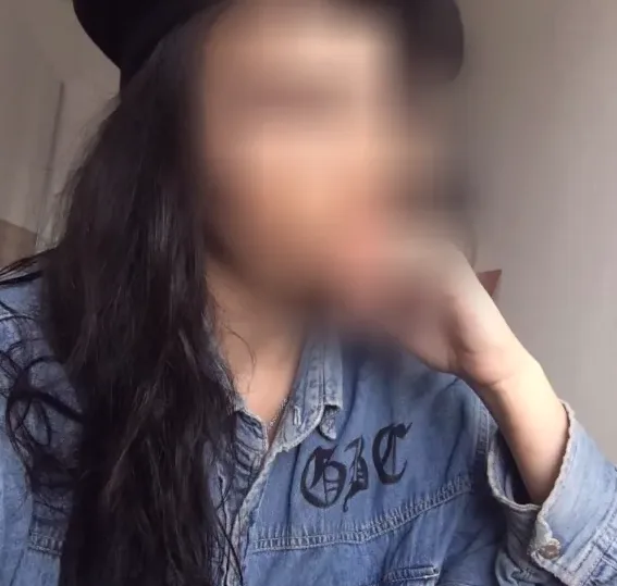 Helena, 28