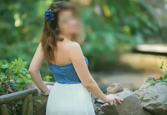 Marie, 30