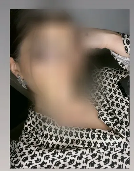Melina, 29