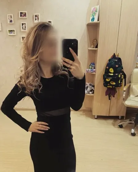 Nadine, 26