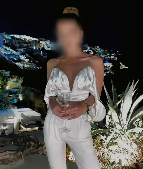 Simone, 31