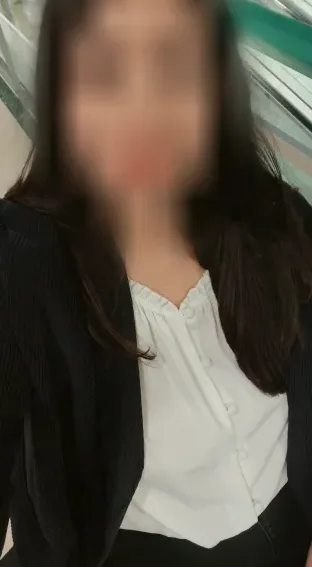 Sophia, 39