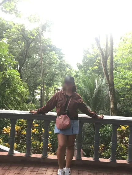Thea, 32