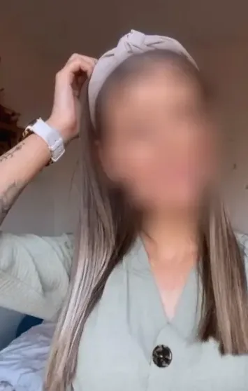 Vivien, 26